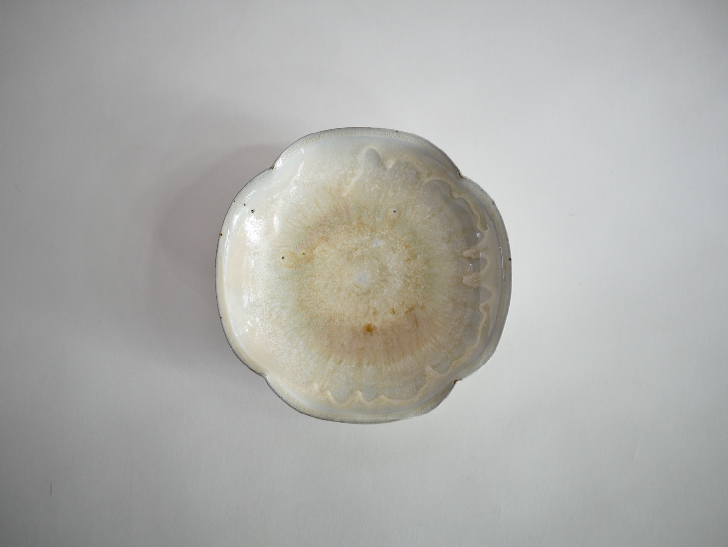 北岡幸士　四方鉢M 白化粧