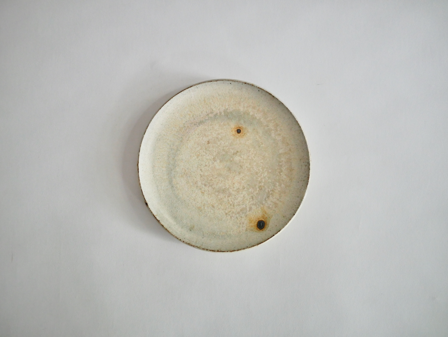 北岡幸士　6寸プレート 灰粉引