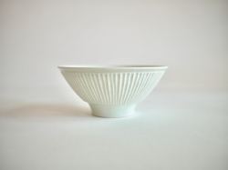 阿部春弥　白磁しのぎ碗