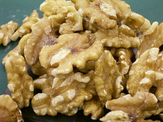 くるみ(生)製菓用にも(たっぷり５００ｇ)渋みの少ないUSA剥き胡桃♪