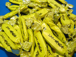 とろろ巻昆布は人気の昆布珍味♪