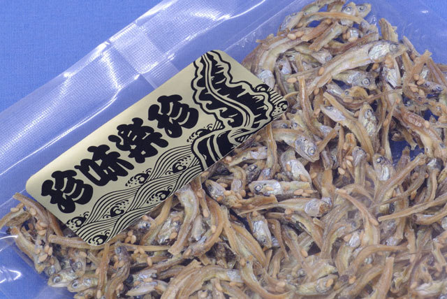 ごまいりこ(どっさり１ｋｇ)お菓子感覚のごま付き食べる煮干し雑魚珍味♪／送料込 Amazon | 南風堂 ごまいりこ 1kg 業務用大袋 国産カタクチイワシ