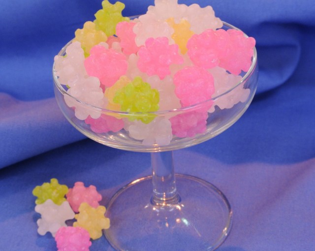 クリスタルこんぺい糖1kg(中輪)ミックス｜なつかしの菓子金平糖