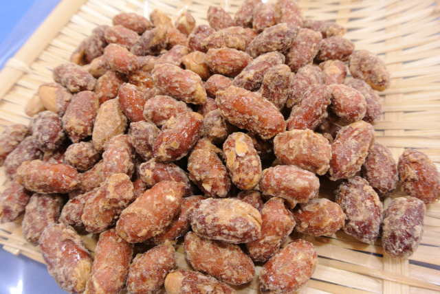 味噌ピーナッツ みそ入り落花生 ナッツ ビーンズの販売 通販 味本舗の豆菓子 購入page