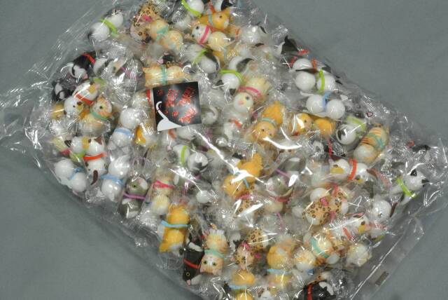 猫のチョコレートボールの販売｜味本舗のおつまみチョコ