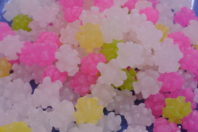 クリスタルこんぺい糖1kg(中輪)ミックス｜なつかしの菓子金平糖