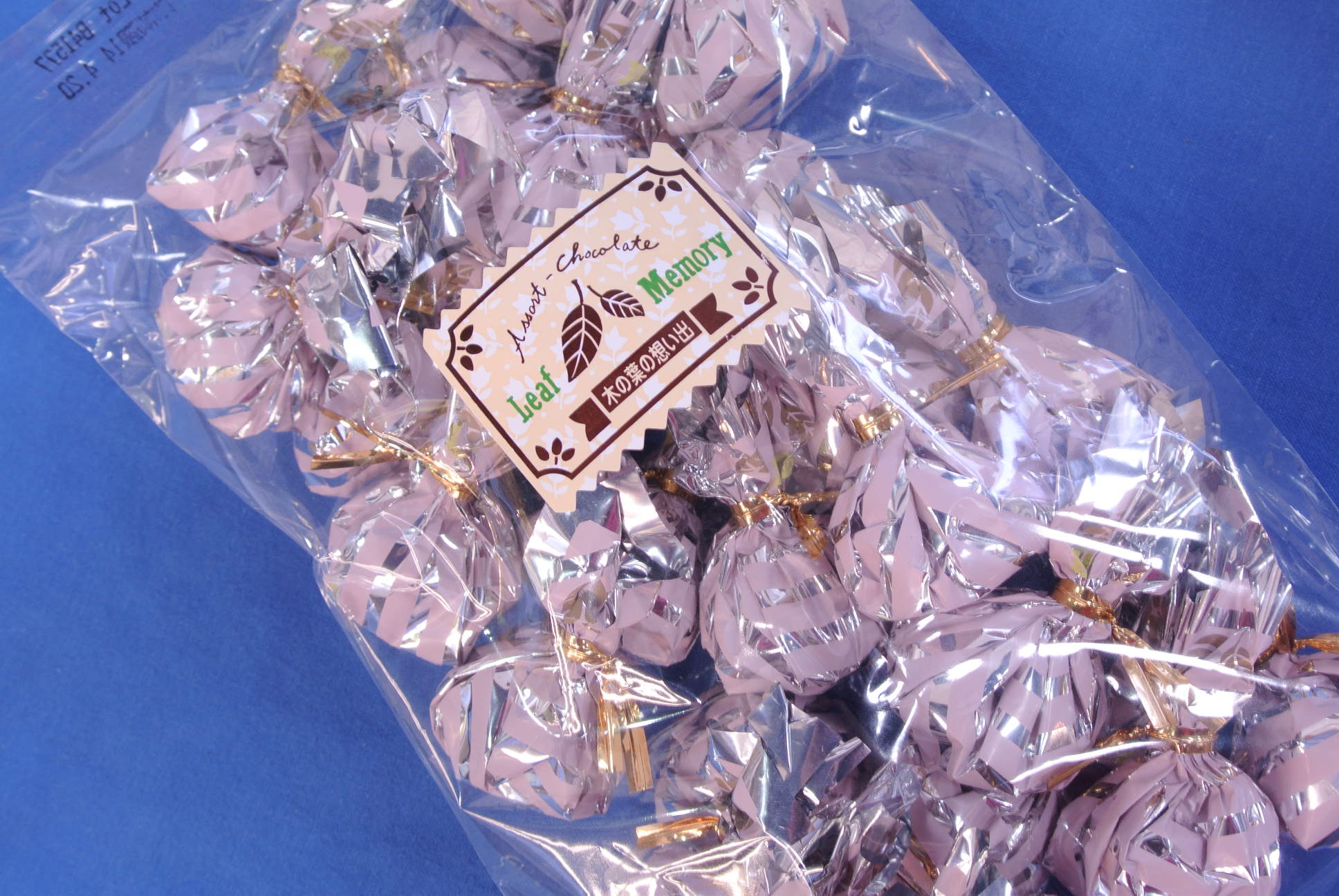 リーフメモリーは木の葉型のチョコレート