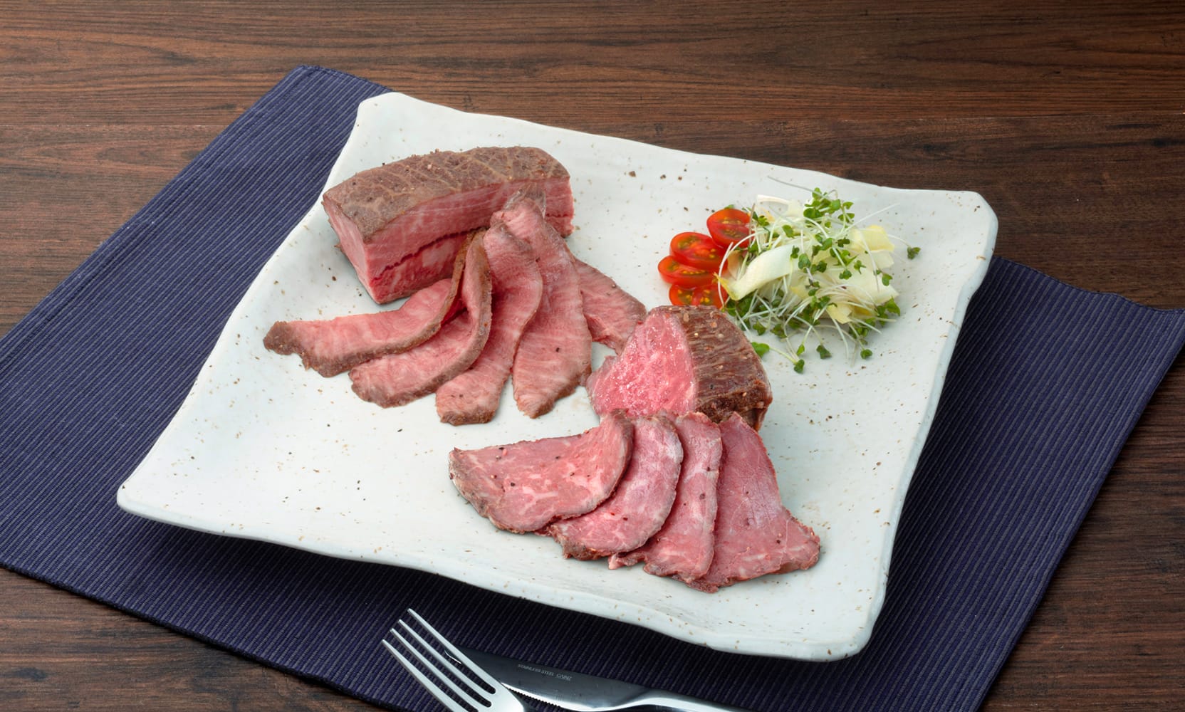 赤城牛 ローストビーフ紅白2個セット ミスジ 赤身肉 ソース付き 赤城牛 赤城和牛の鳥山畜産食品