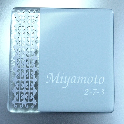 ステンレス表札 こだわりから生まれた新テイスト　INOX couleurカラーキルンステンレス表札【HIC-M08】（デザイン画決定後、10～15営業日程度で発送）