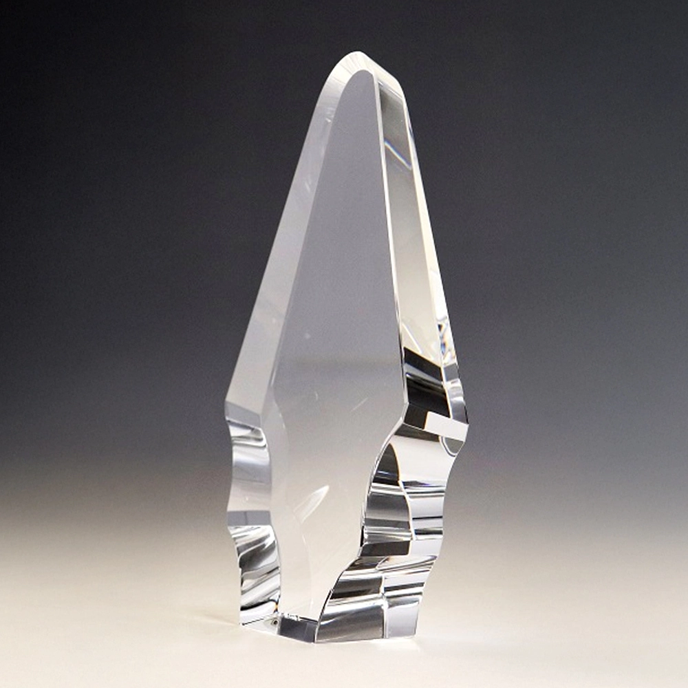 クリスタル盾 ロゴ 名入れ 彫刻 記念品 表彰 ［gp-8］