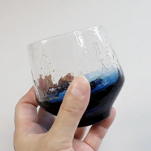 ギフトにおすすめの、オリジナル彫刻入りグラス