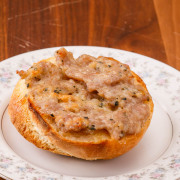 生ソーセージのパテ（ブルーチーズ）