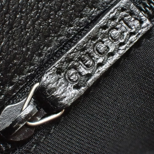GUCCI ボディバッグ・ウエストポーチ 黒 キャンバス
