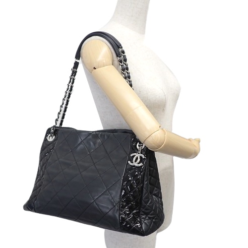 CHANEL(シャネル) マトラッセ ココマーク チェーンハンドバッグ