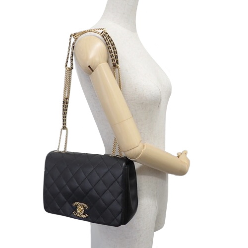 人気モデル✨CHANEL マトラッセ　ココマーク　ショルダーバッグ ブラック CHANEL(シャネル) マトラッセ ココマーク チェーンショルダー