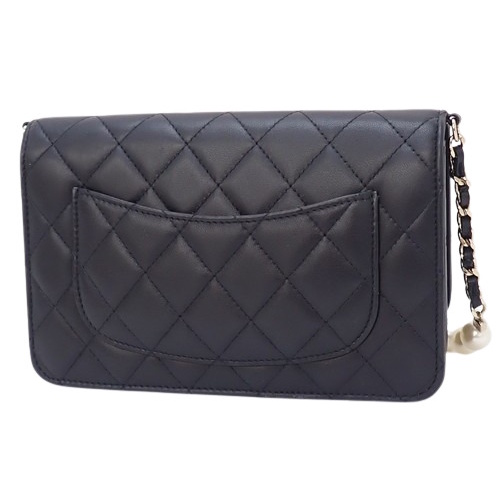 【上品なパールが輝く】◆CHANEL◆ ショルダーバッグ CHANEL(シャネル) マトラッセ パールチェーン ロングウォレット