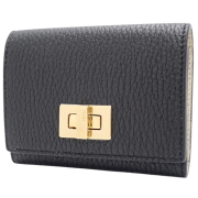 【鑑定済】フェンディ ピーカブー セレリア 6連 キーケース ターンロック シボ FENDI(フェンディ) キーケース(レディース) - 海外通販のBUYMA