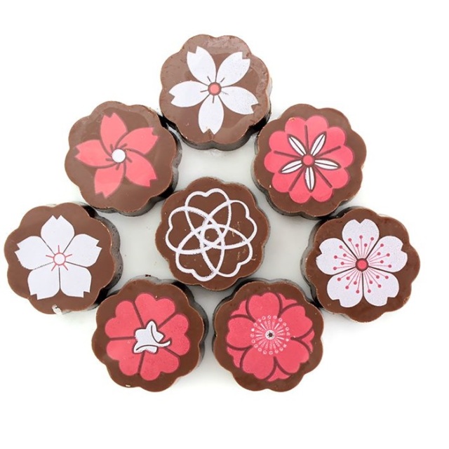 桜花紋 15個入 モンロワール 神戸みやげ 洋菓子 チョコレート ギフト