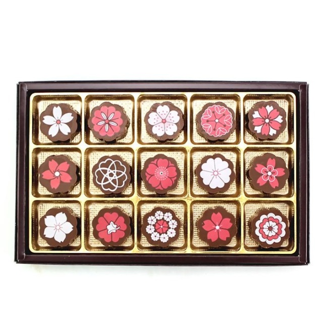 桜花紋 15個入 モンロワール 神戸みやげ 洋菓子 チョコレート ギフト