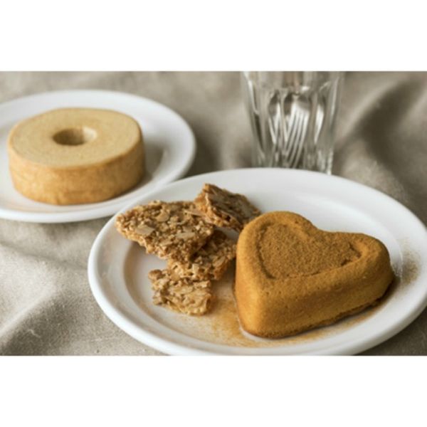 ブライダルスイーツ 京都クロバー キャラメルケーキ＆バームクーヘン　Goen