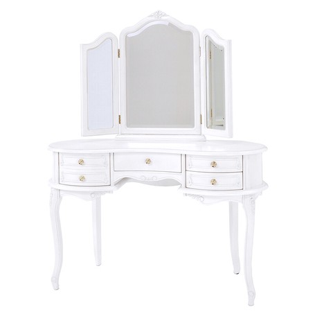 dresser1.jpg