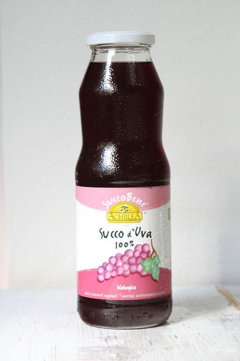イタリア・アキレア　グレープ100%　ストレートジュース