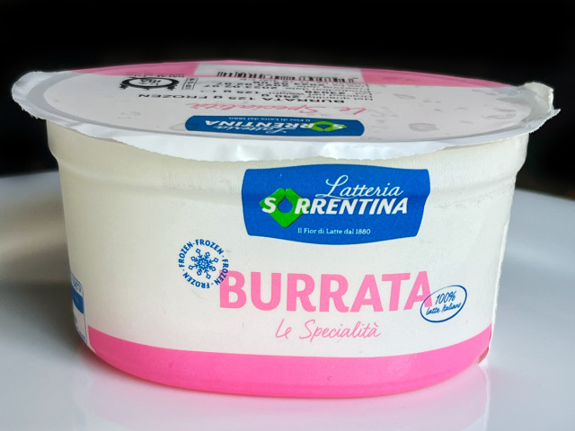 モッツァレラブッラータ イタリア産 Sorrentina