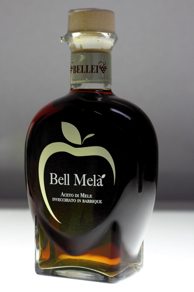 アップルビネガー (リンゴ酢) ベレイ社 イタリア産 (Italian apple vinegar by Bellei) 商品