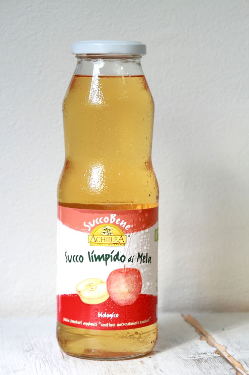 イタリア・アキレア　リンゴ100%ストレートジュース