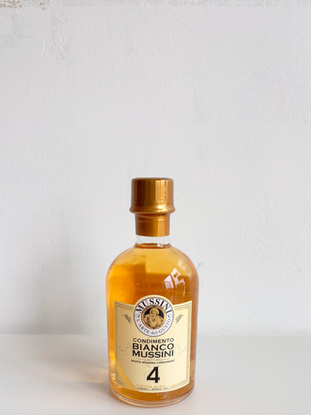 ホワイトバルサミコ (バルサマビアンコ serie 4) 250ml Mussini社 イタリア産 (white balsamico by Mussini Italy)