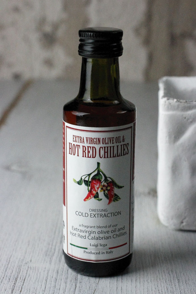 ペペロンチーノ・オリーブオイル ルイージ・テーガイタリア産 (Italian peperoncino oliveoile Luigi Tega) 商品