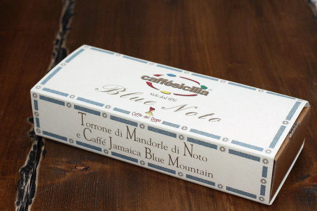 コーヒー豆入りトローネ カフェ・シチリア社 イタリア産 (Italian Nougat with almonds & coffe beans by caffe sicilia) 商品