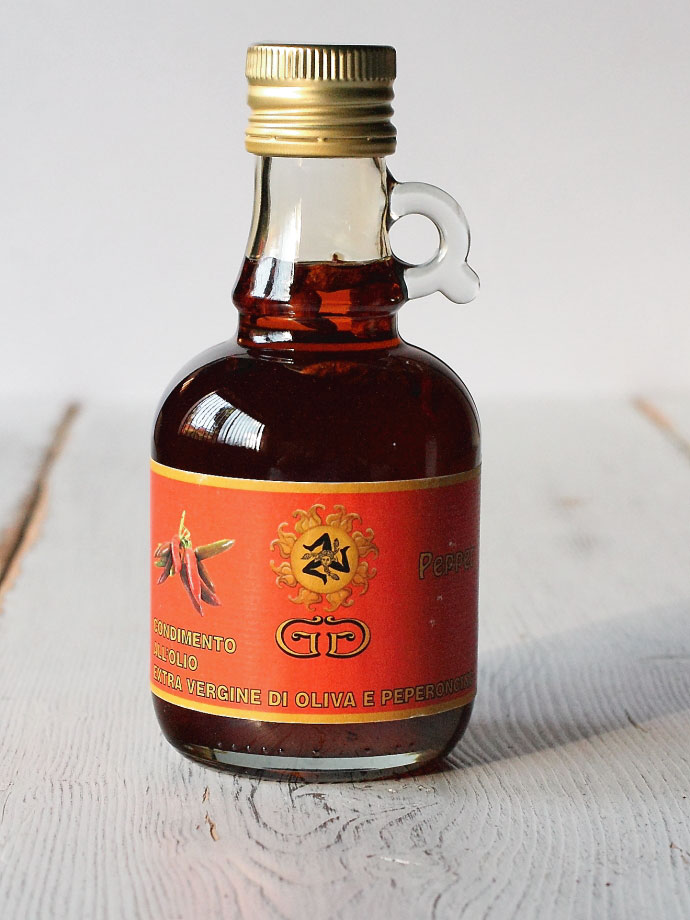 ペペロンチーノ・オリーブオイル GG社 (Olio Peperoncino by GG) イタリア産