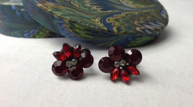 イヤリングALDANマルーンレッドメイン６