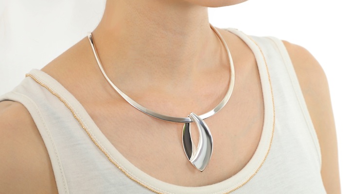 ネッククリップ＆クレサント　メイン１