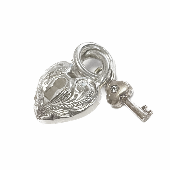 ☆ハワイ直輸入☆ ハワイアンジュエリー ペンダントTop 【ハートと鍵