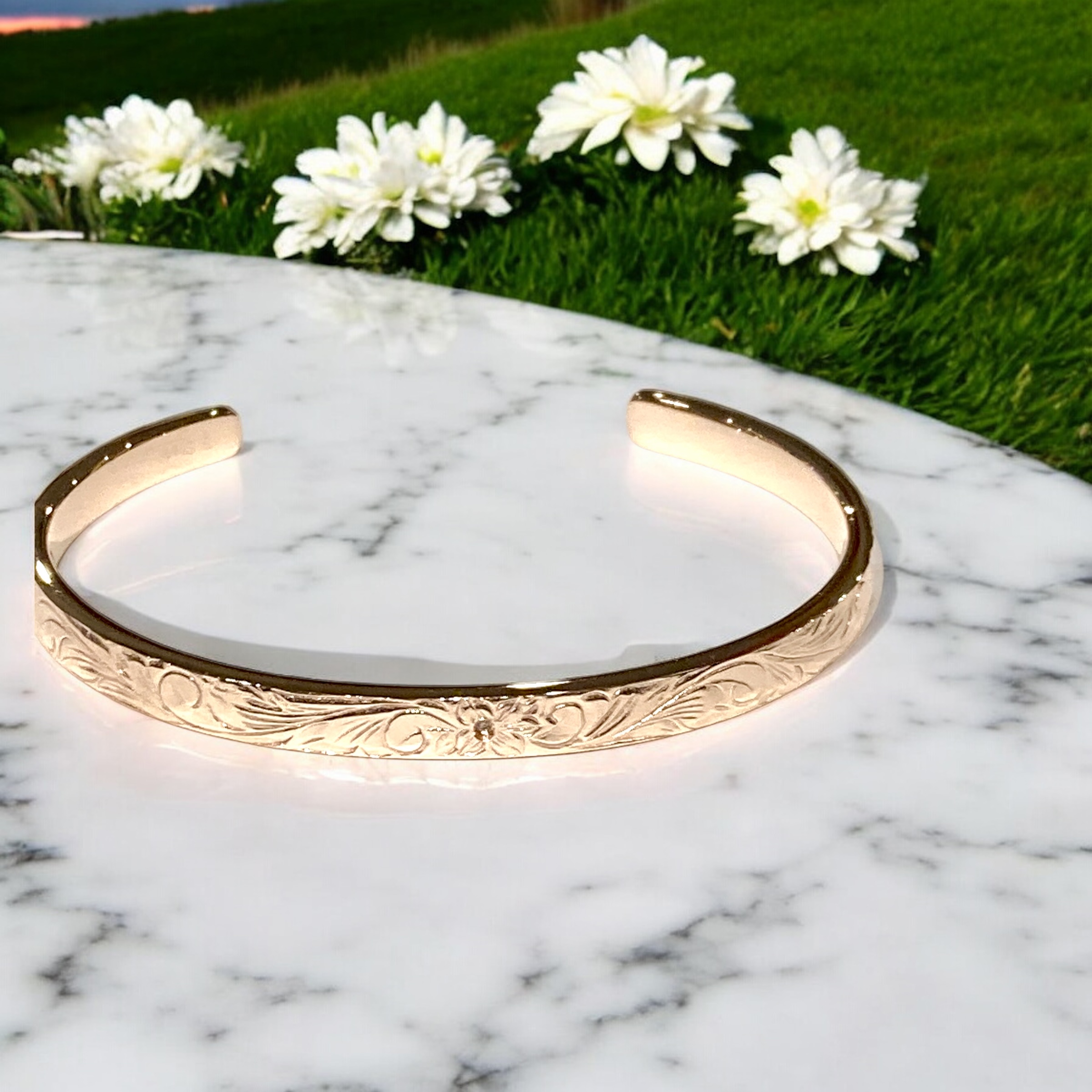 PKGDプルメリアスクロールバングル