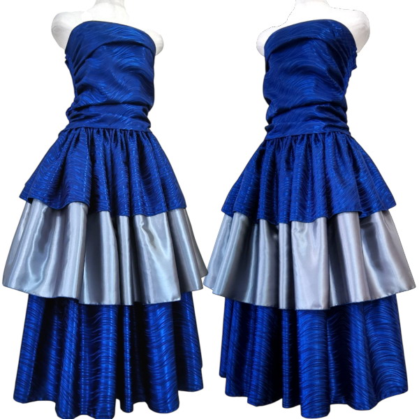 スリーフレア・フラドレス