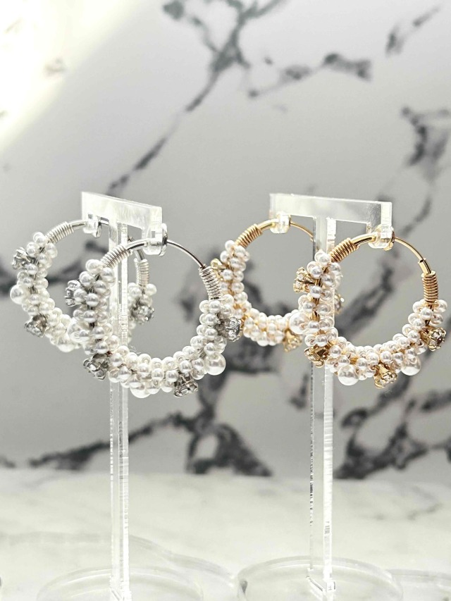 ピアスみたいに見えるイヤリング パール×クリスタルのフープイヤリング