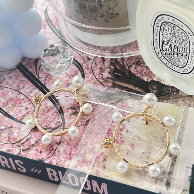 1/29 20:00～販売開始   透かしメタルボール×パールラウンドイヤリング