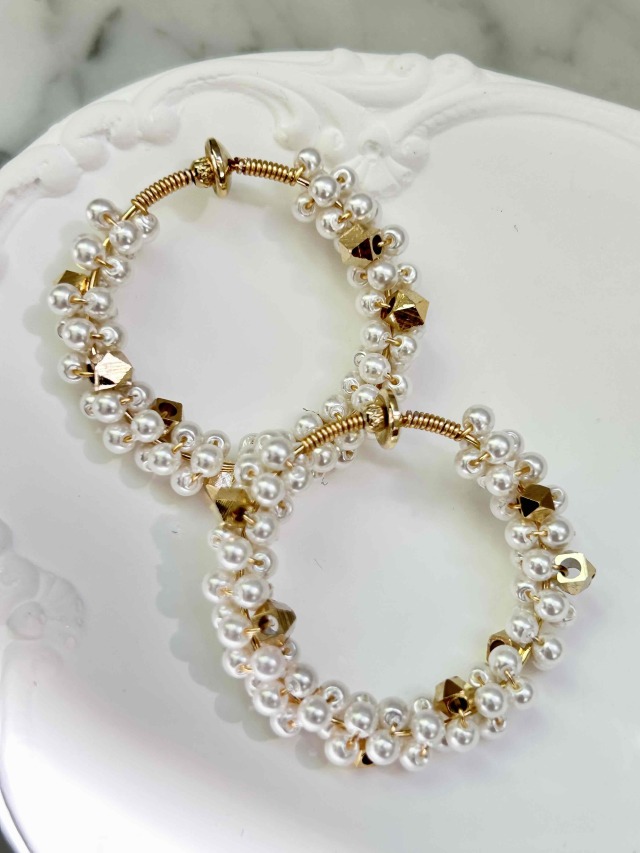 ピアスみたいに見えるイヤリング 華奢フープのパールダイスイヤリング