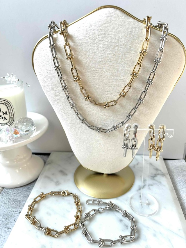 大人かっこいいチェーンアクセサリー