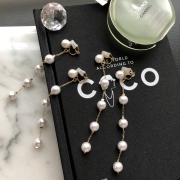 ロングパールイヤリング