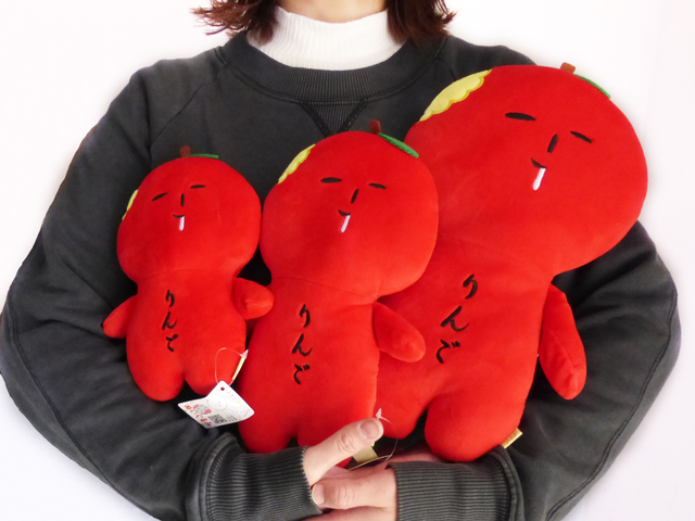 ゆきお　もちもちぬいぐるみ　りんご　手持ち2