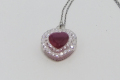 ルビーのハートのペンダント
