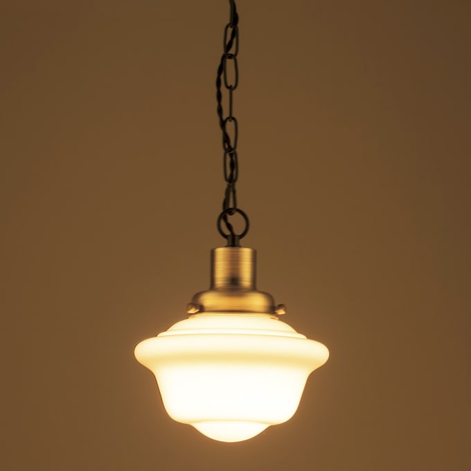 レトロな白ガラスペンダントライト