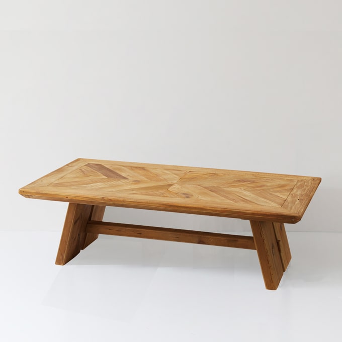 古材リメイクのセンターテーブル　ヘリンボーン