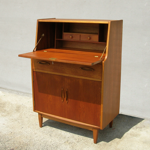 ライティングビューロー鍵付 北欧ヴィンテージ家具アンティーク インテリア通販 アンバーデザイン