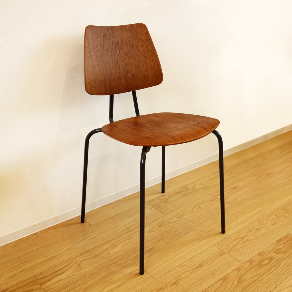 北欧ヴィンテージ・スクールチェア