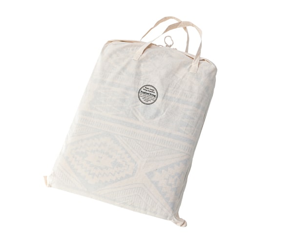 コットンラグ専用パッケージに入れてお届けします